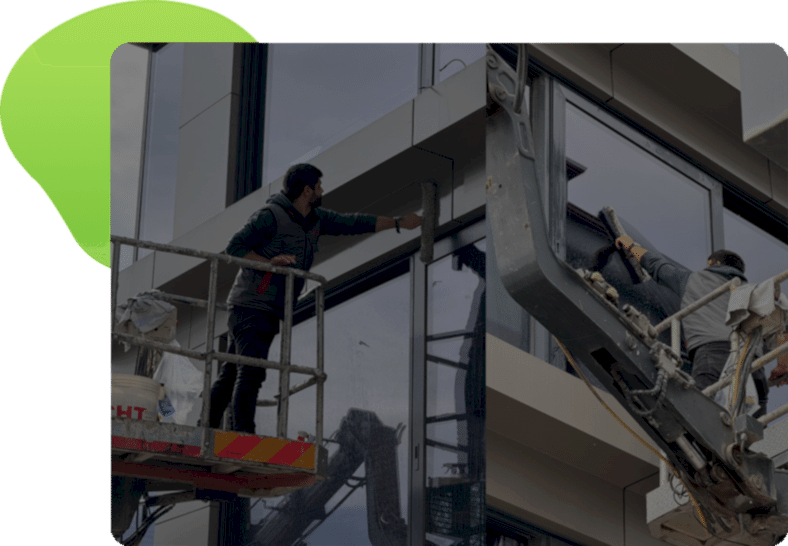 Cam Temizlemede Yılların Deneyim